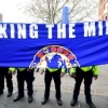 Photo : Chelsea fans refer to ex-midfielder Mikel during protest against European Super League
