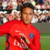 England Legend Aims Dig At Manchester United For Not Signing Neymar