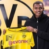 Manchester United, Arsenal Tried To Sign Nigerian Defender Before Move To Germany