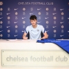 Photo Confirmation : Chelsea Center Forward Signs New Contract