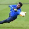 Snapped : Arsenal manager Arteta runs the rule over teenage Nigeria-eligible GK pre-Olympiakos