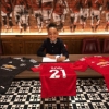 Photo : Manchester United complete signing of another Nigerian youngster