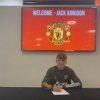 Photo Confirmation : Manchester United Sign New Central Defender