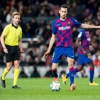 Busquets, Rakitic, Vidal Outshine Granada