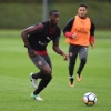 (Photo) Nigerian Starlet Olowu Training With Arsenal First-Team Star Sanchez