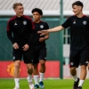 2004-born striker of Nigerian descent involved as Manchester United begin pre-season training