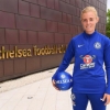 Official : Star Midfielder Ingle Extends Contract With Chelsea Until 2021