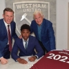Official : Promising striker of Nigerian descent signs scholarship deal with West Ham