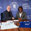 Official : Fast and powerful center forward signs new contract with Chelsea