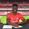 Official: Cap-tied England star of Nigerian descent signs new Arsenal deal